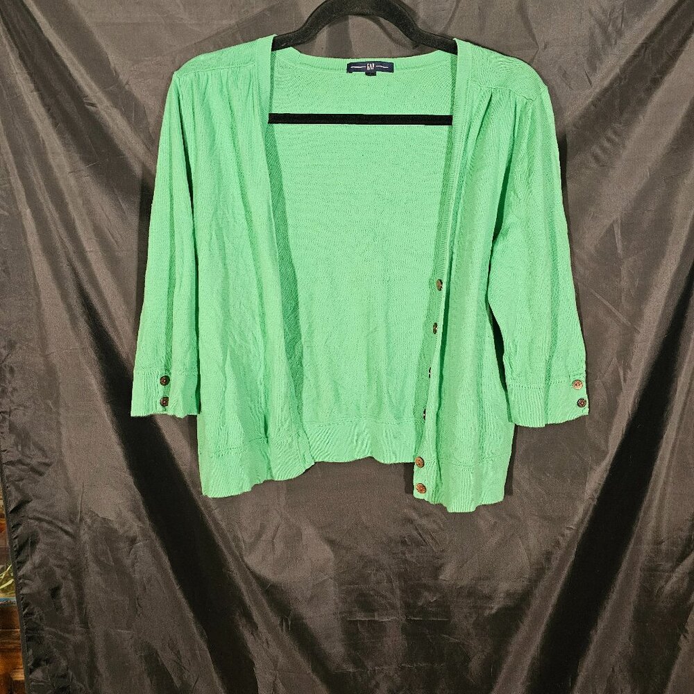 Gap lightweight button up cardigan. Size L